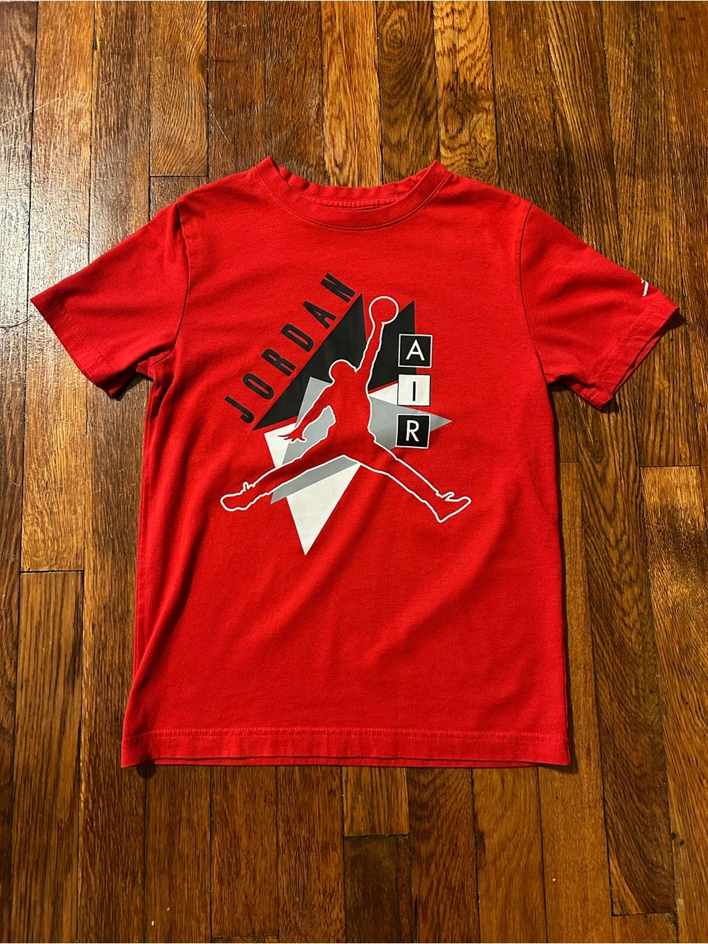 Jordan Boys JDB Graphic Short Sleeve T Shirt Gym Red Big Kids Size Medium